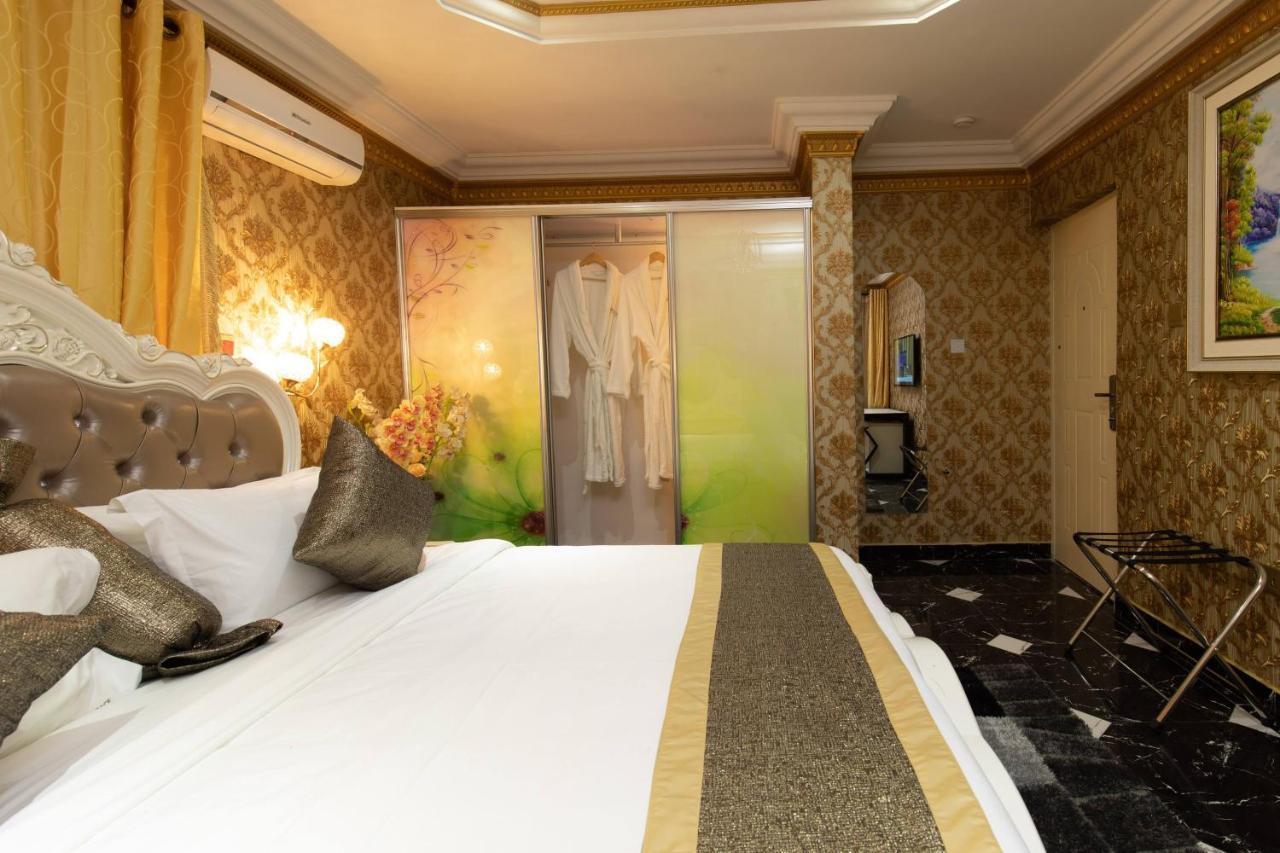 Ag Hotel And Suites Ogbodjo Экстерьер фото