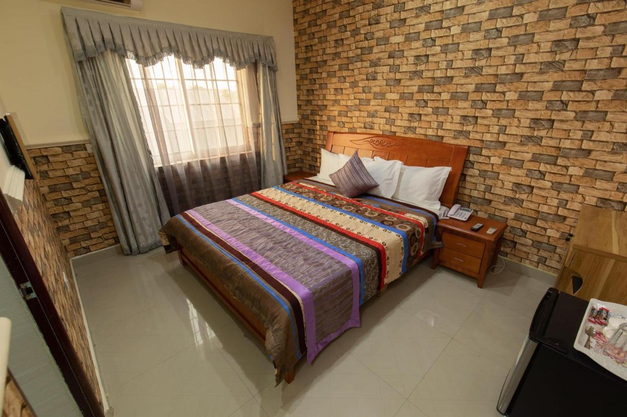Ag Hotel And Suites Ogbodjo Экстерьер фото