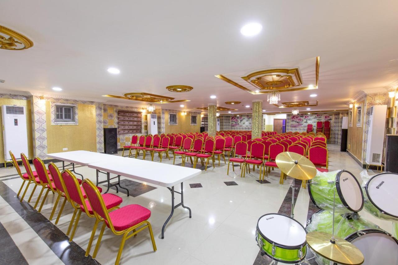 Ag Hotel And Suites Ogbodjo Экстерьер фото