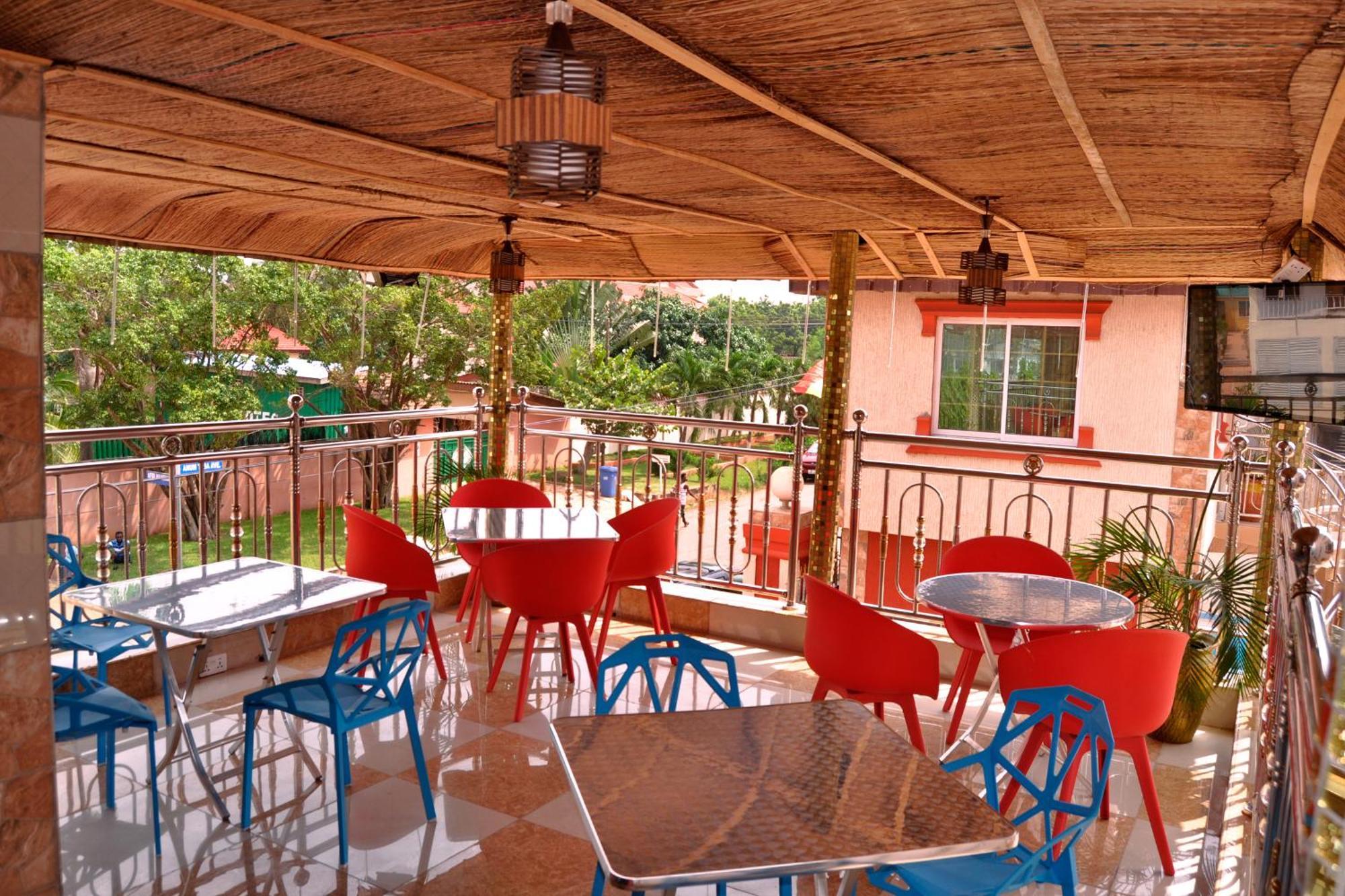 Ag Hotel And Suites Ogbodjo Экстерьер фото