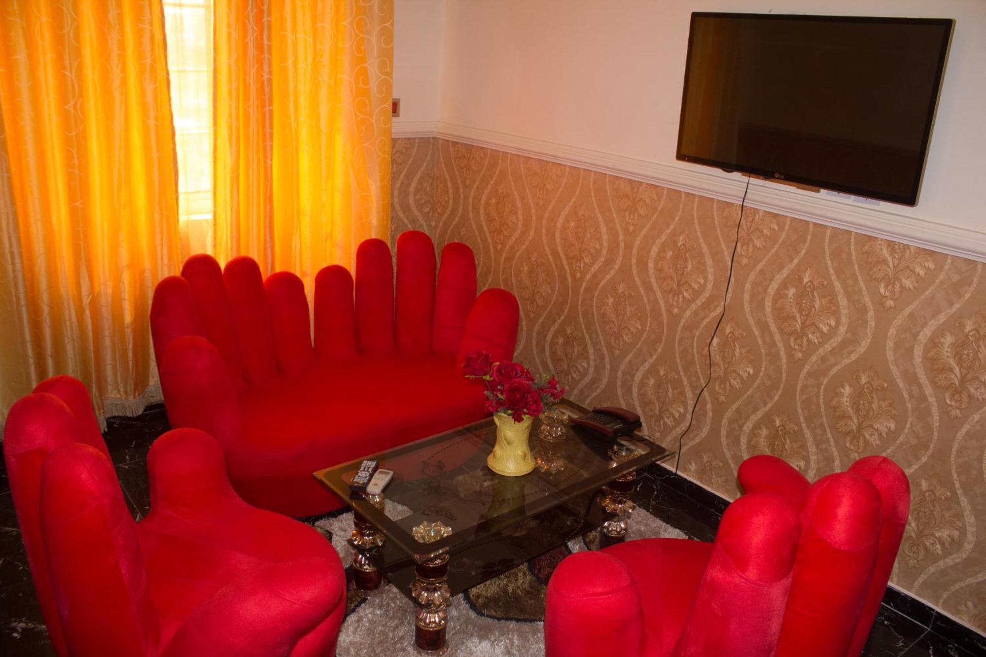 Ag Hotel And Suites Ogbodjo Экстерьер фото